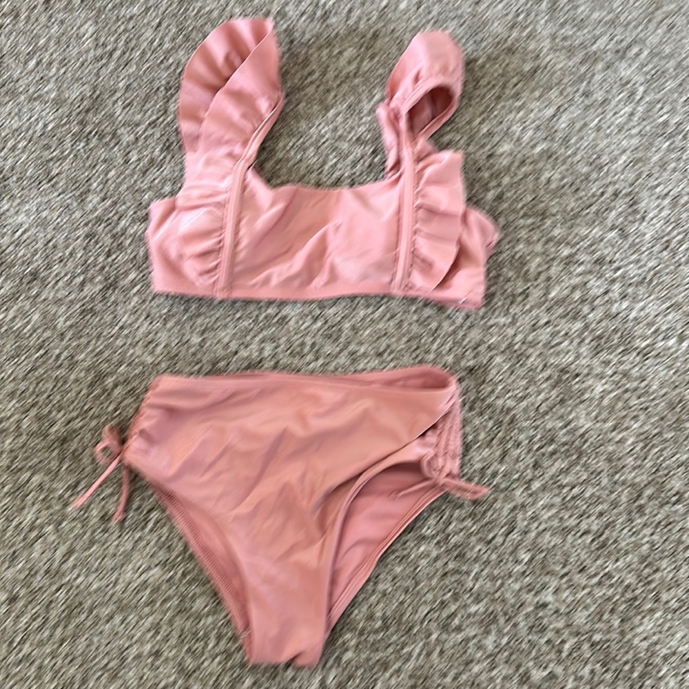 Chelsea & Violet Girls 2 piece swim suit 😍